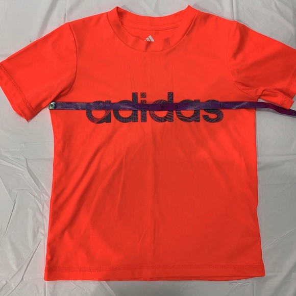 Adidas Dryfit 5yr top - Picture 3 of 6